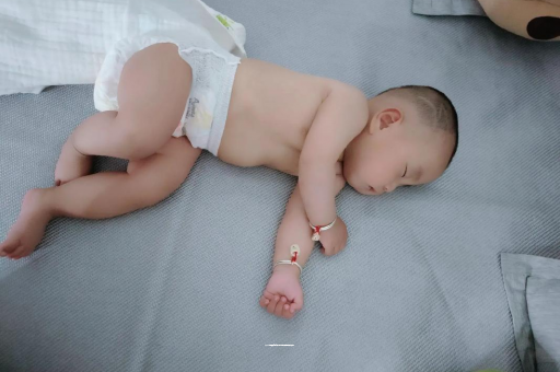 德宏宝宝鼻子不通气